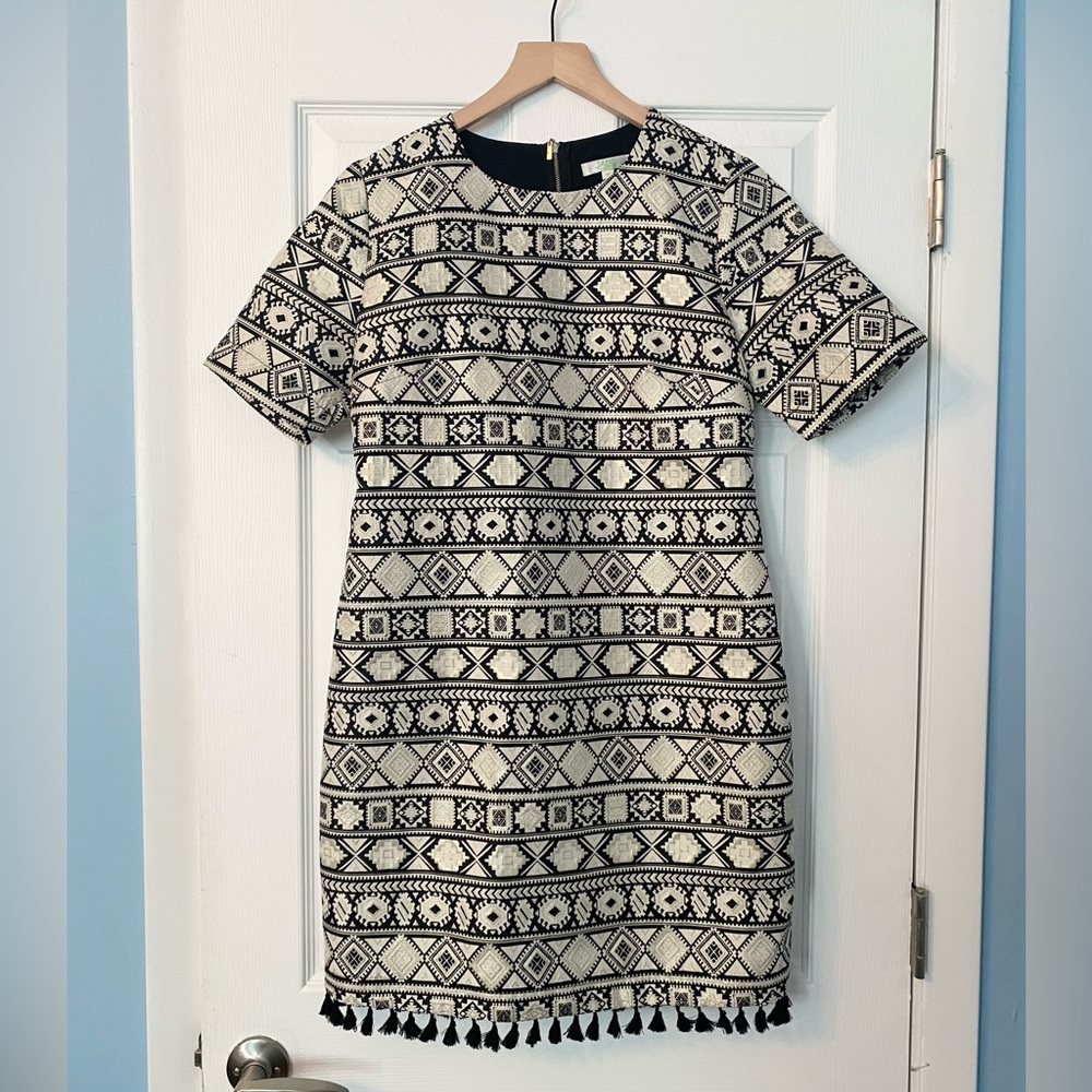 Jade Melody Tam Black and White Sheath Mini Dress Crew Neck Short Sleeve